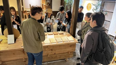 西粟倉村代表團參訪林田山 森林 家特展認識臺灣木材